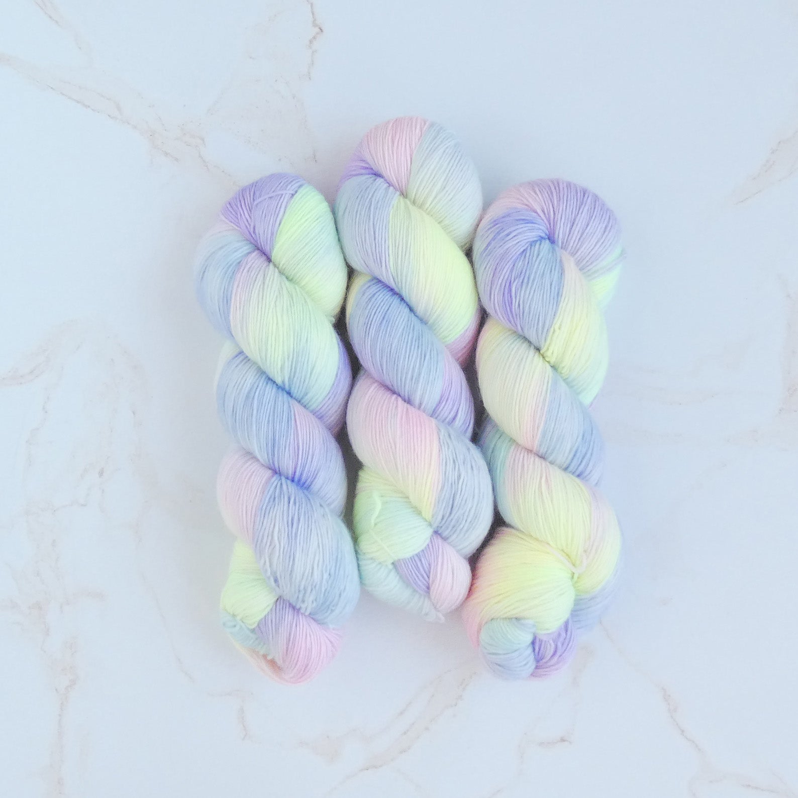 The Wandering Flock / Brooklyn knitwear studio and hand dyed yarns